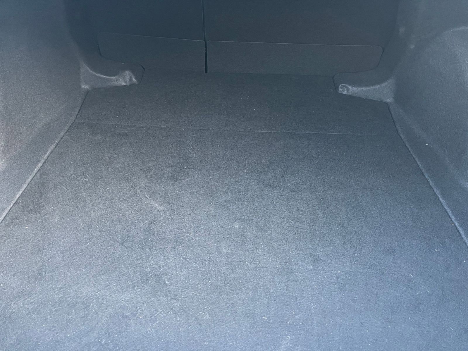 Thumbnail: 2025 Toyota Corolla - 25