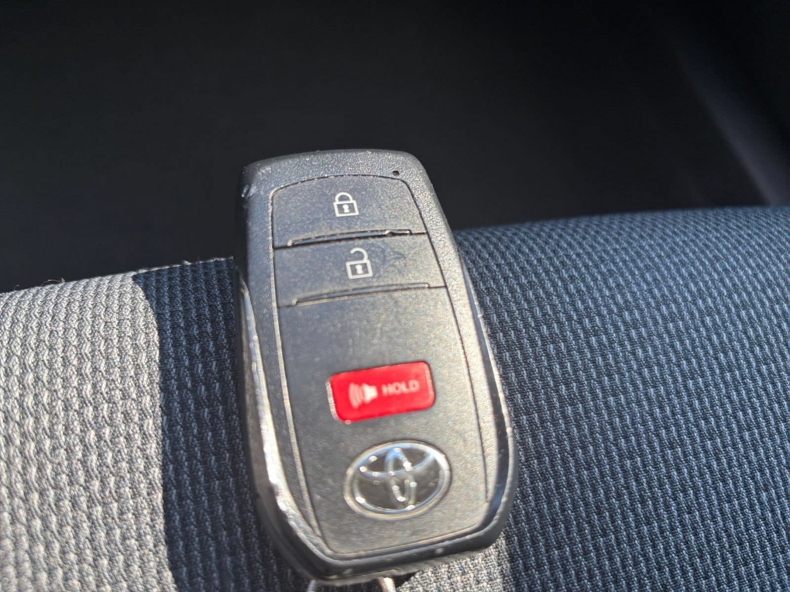 Thumbnail: 2025 Toyota Prius - 18