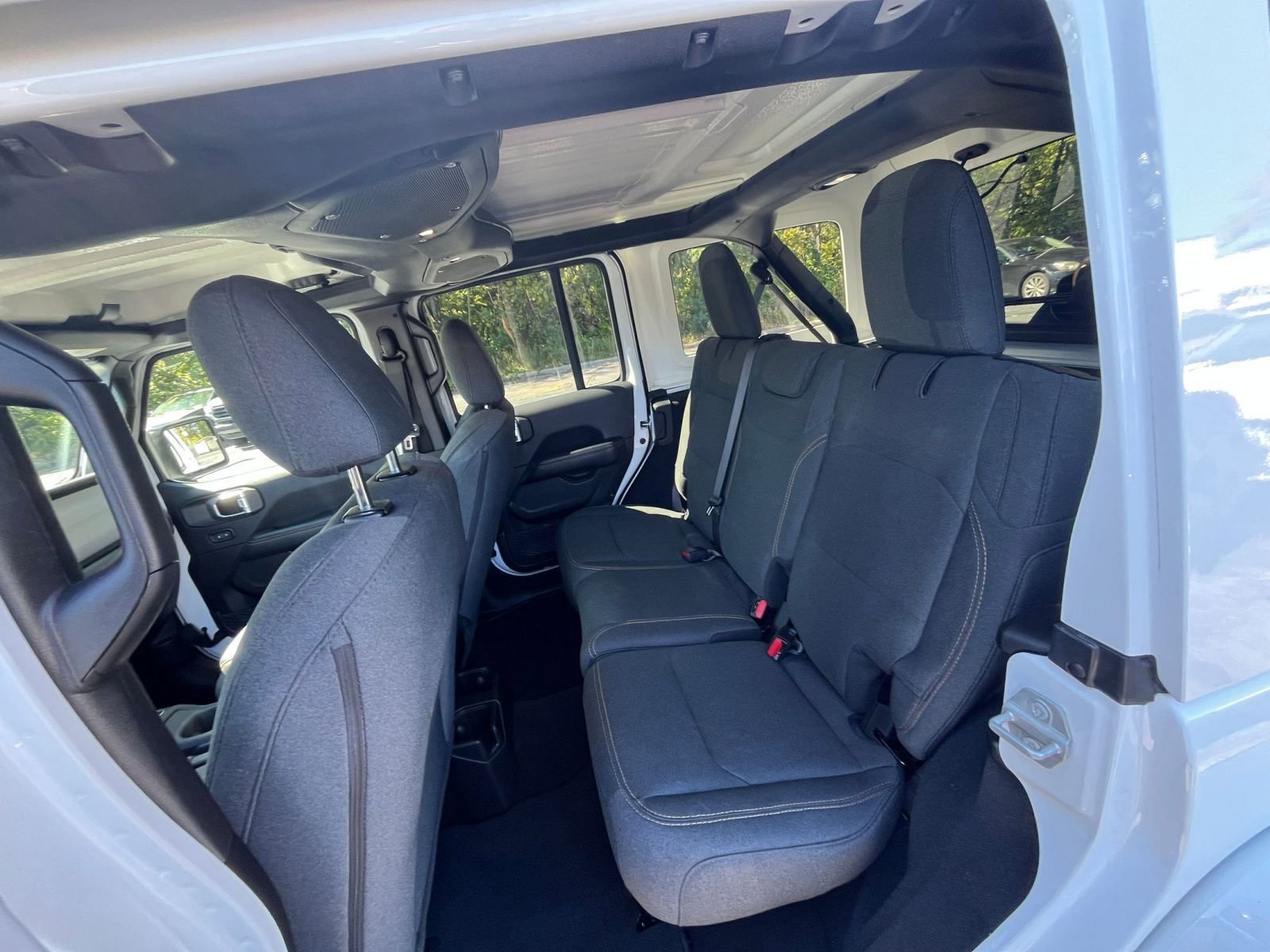 Thumbnail: 2025 Jeep Wrangler - 22