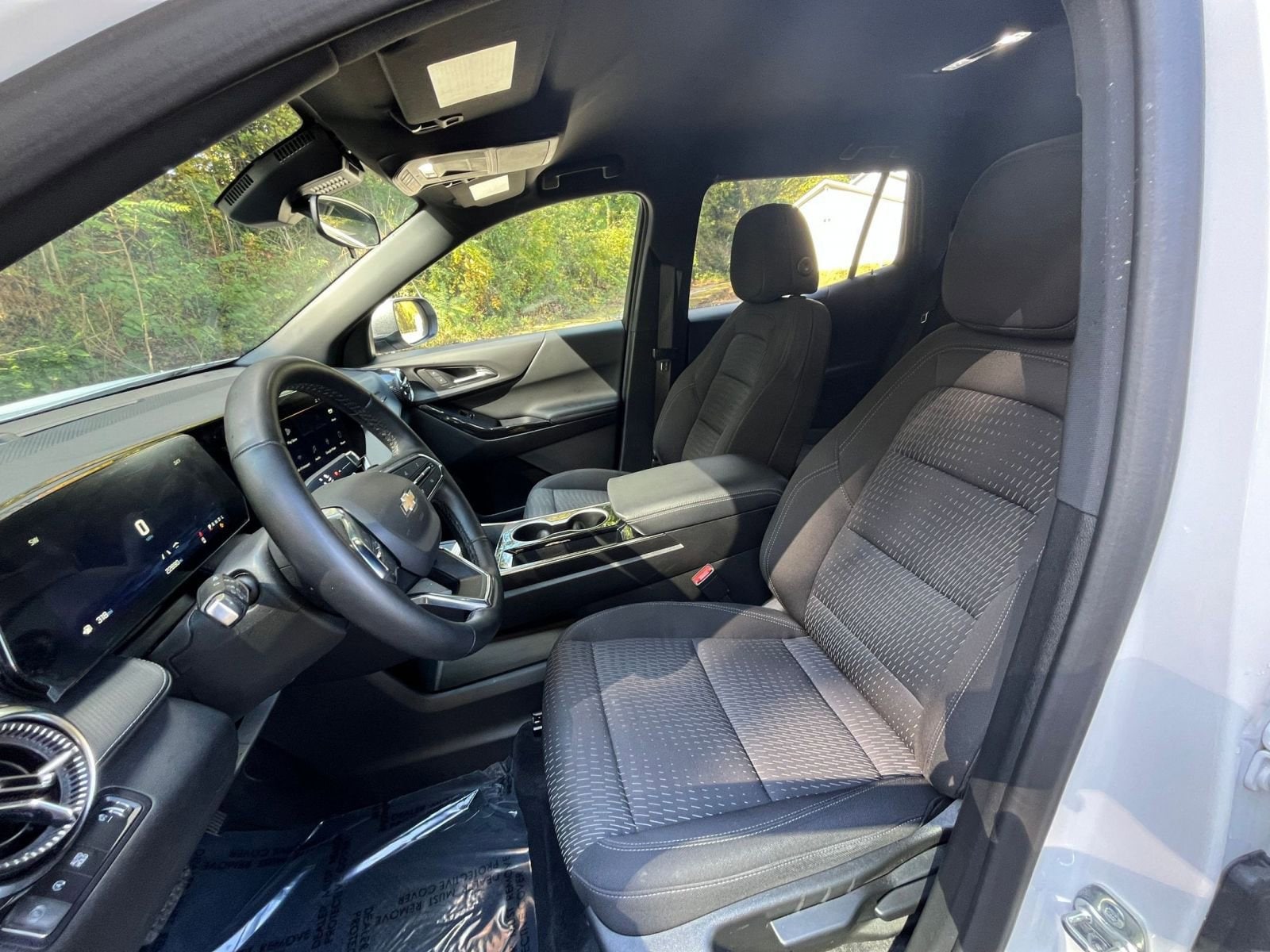 Thumbnail: 2025 Chevrolet Equinox - 23