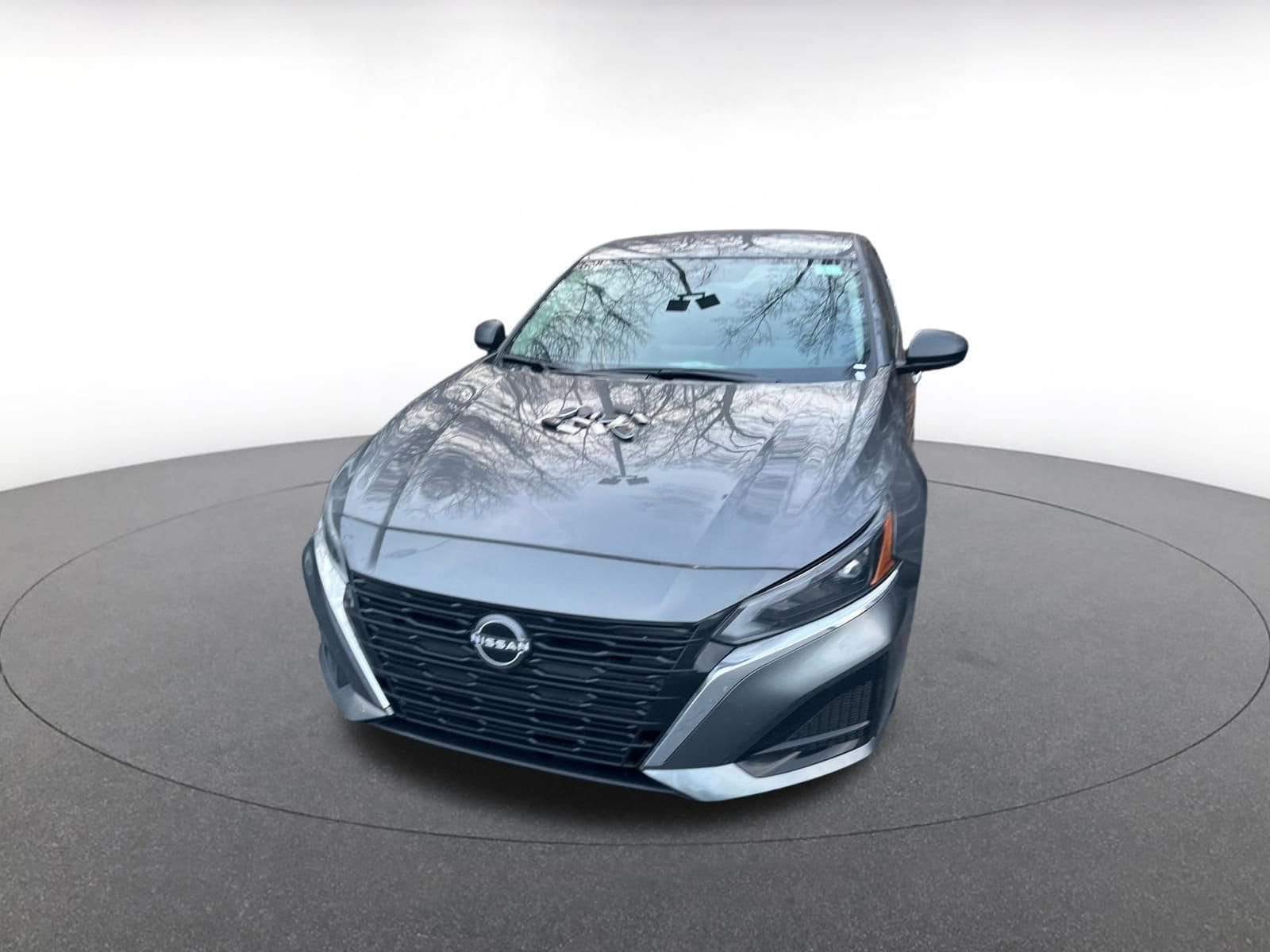 Thumbnail: 2025 Nissan Altima - 8