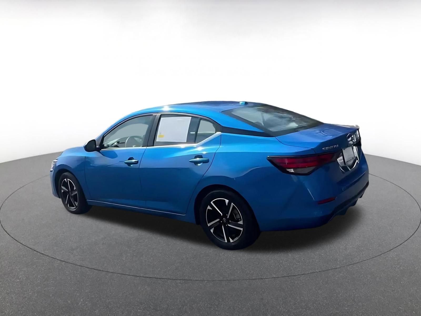 Thumbnail: 2025 Nissan Sentra - 10