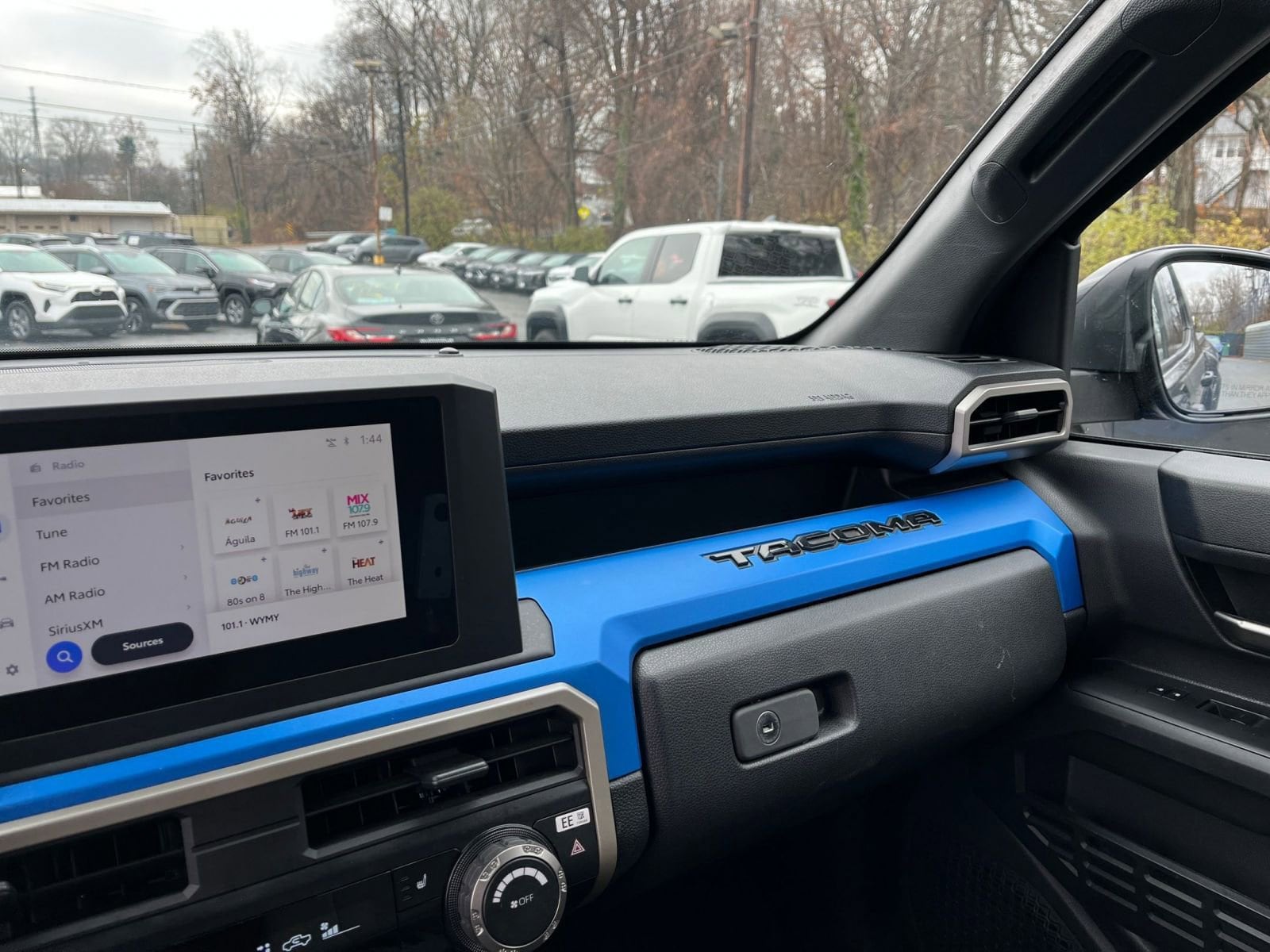 Thumbnail: 2025 Toyota Tacoma - 31