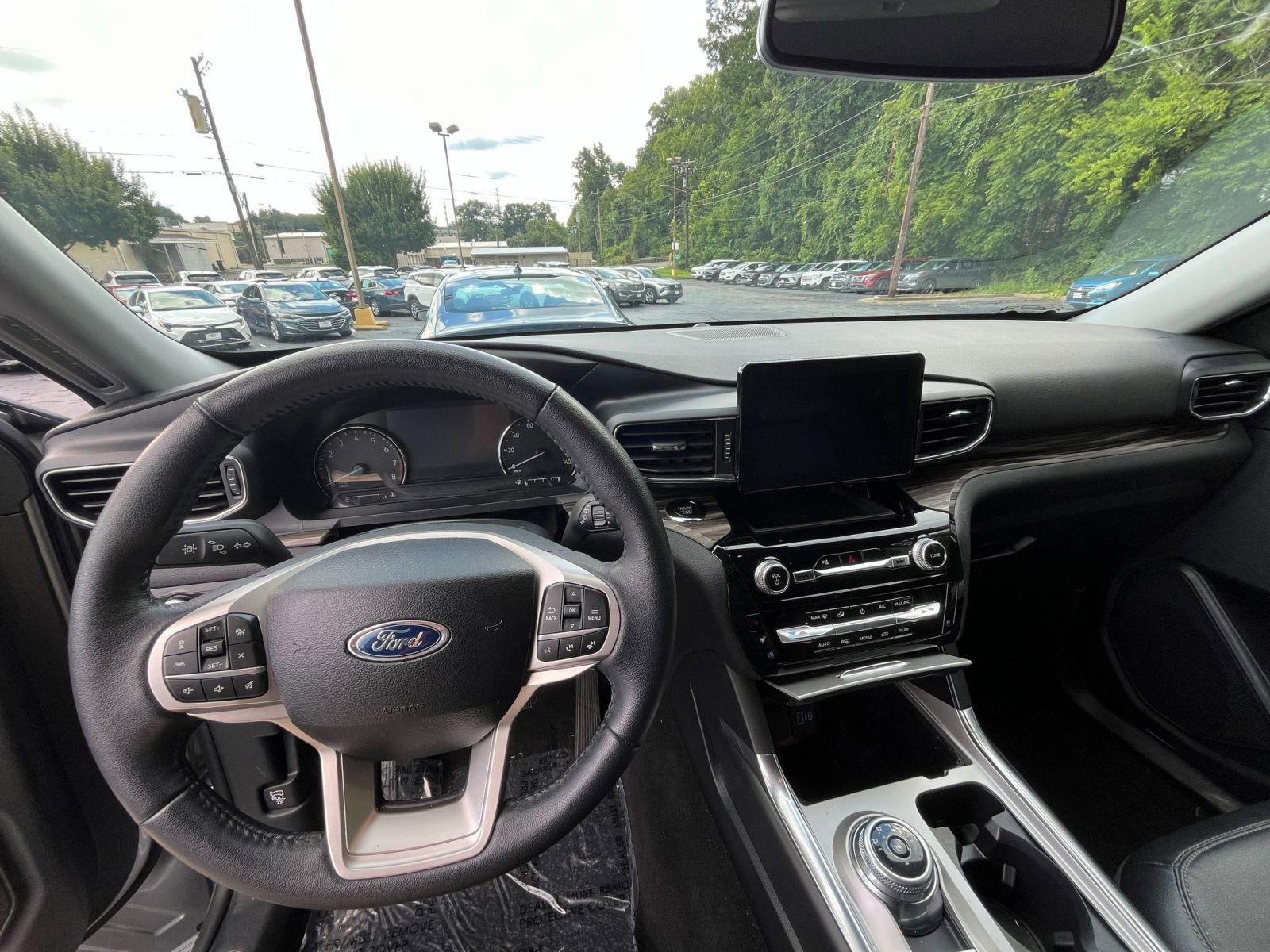 Thumbnail: 2024 Ford Explorer - 30