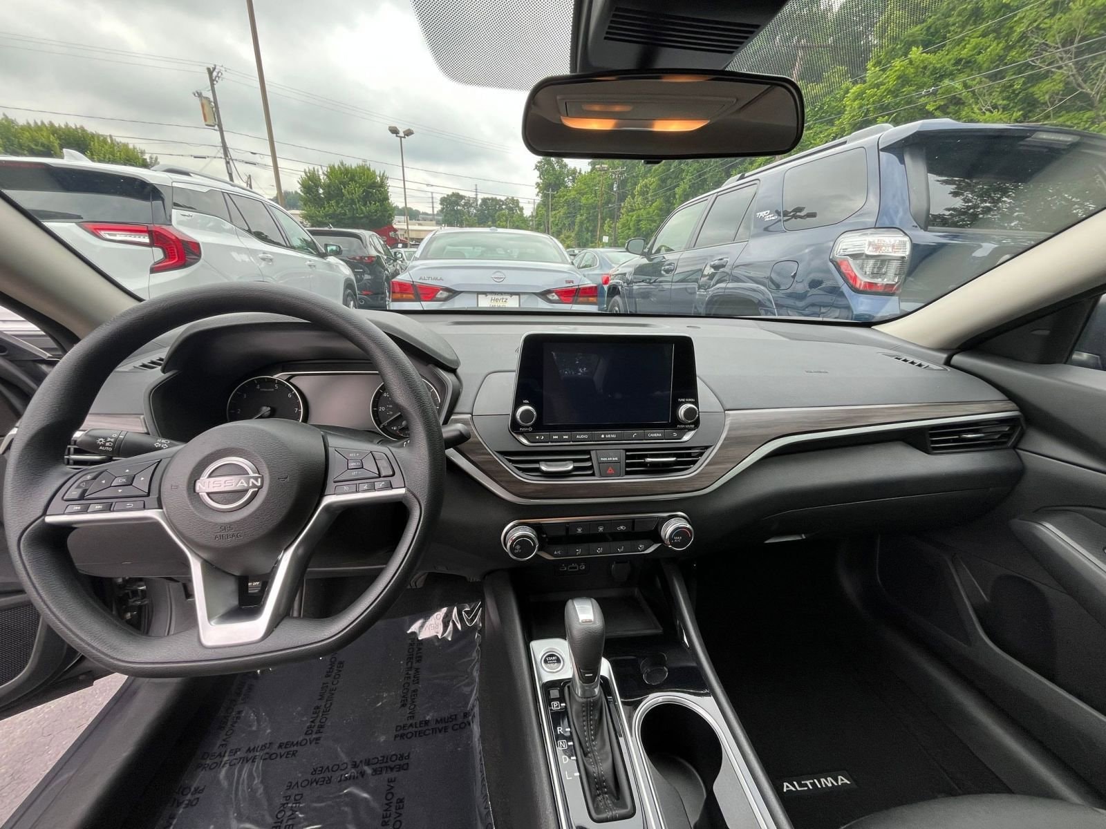 2024 Nissan Altima SV 27