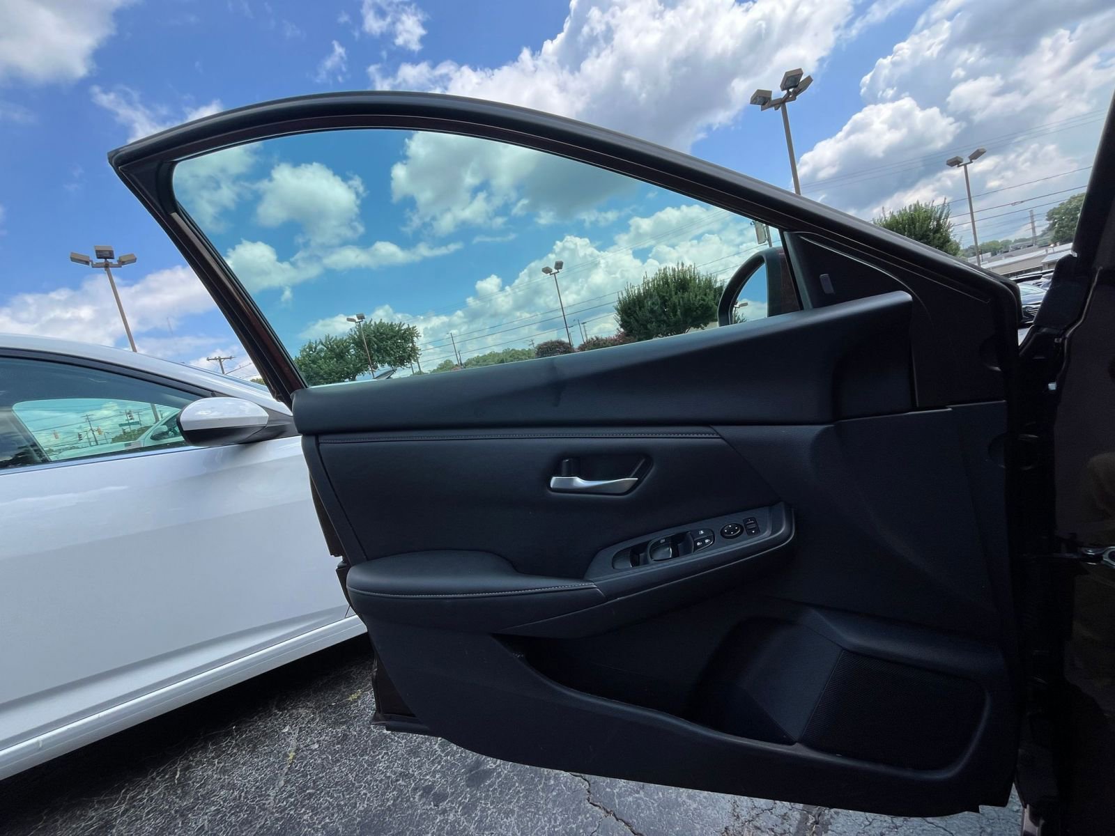 Thumbnail: 2024 Nissan Sentra - 18