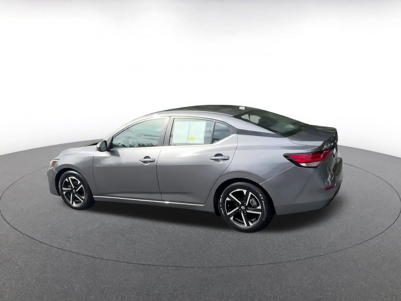 Thumbnail: 2024 Nissan Sentra - 10