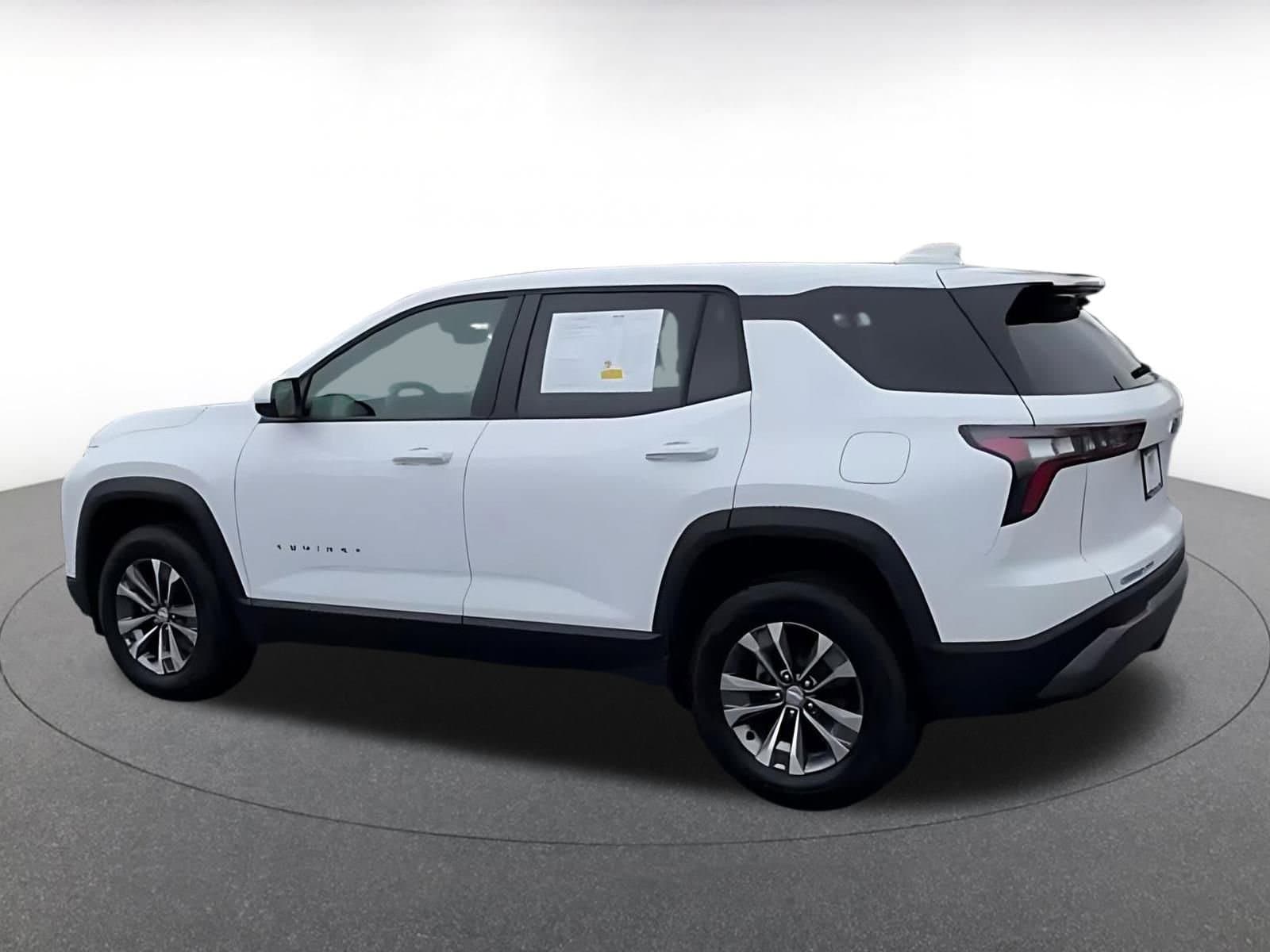 Thumbnail: 2025 Chevrolet Equinox - 16