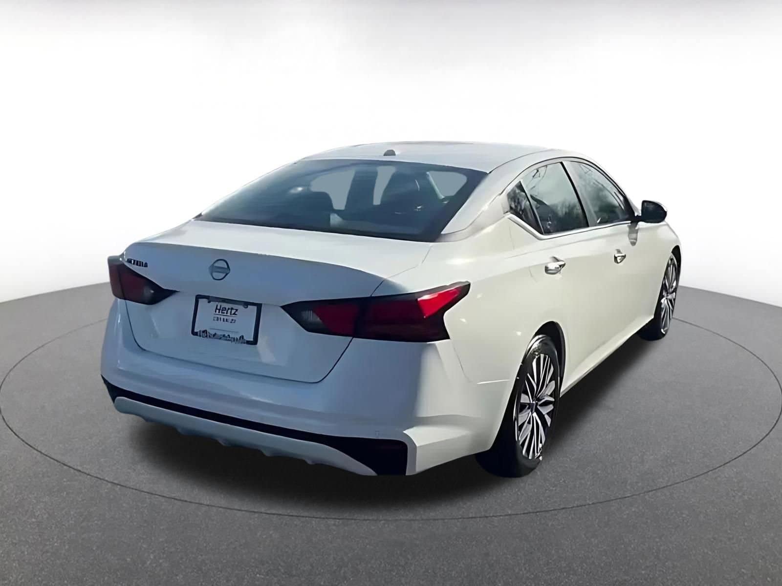 Thumbnail: 2025 Nissan Altima - 14