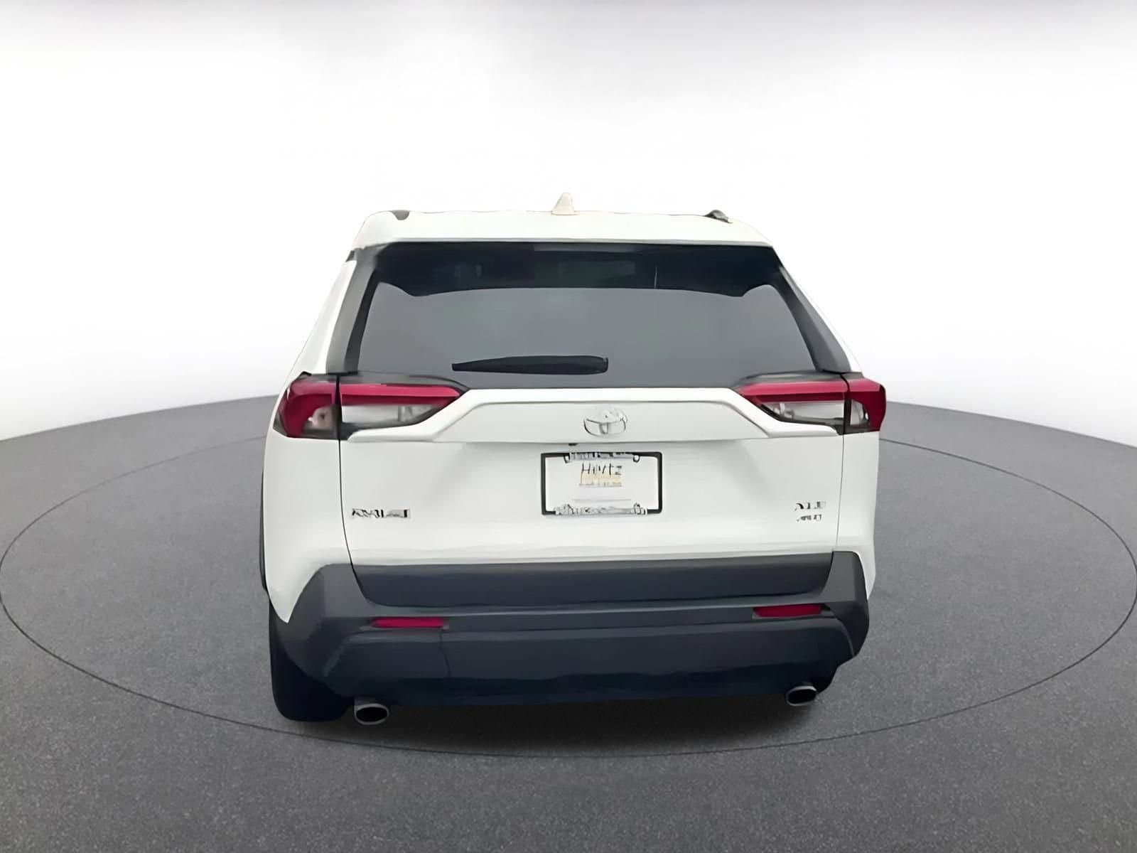 Thumbnail: 2025 Toyota RAV4 - 12