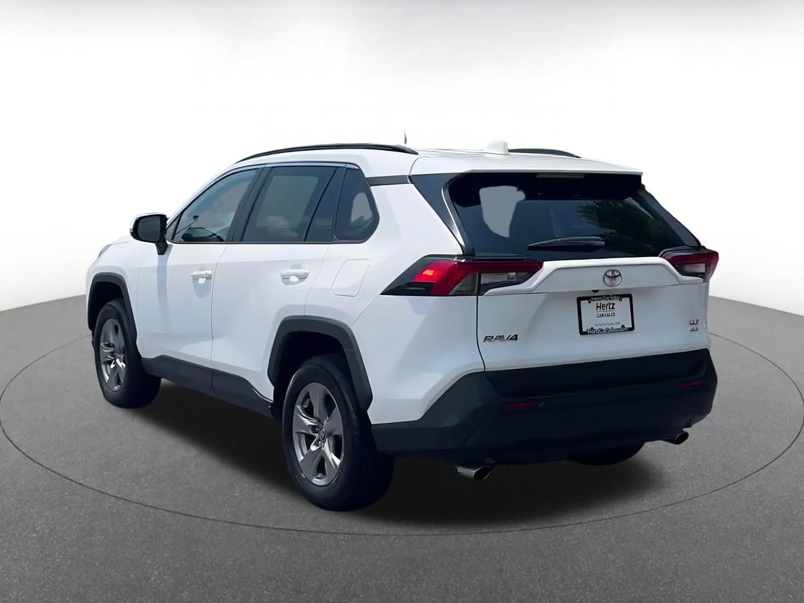 Thumbnail: 2024 Toyota RAV4 - 11