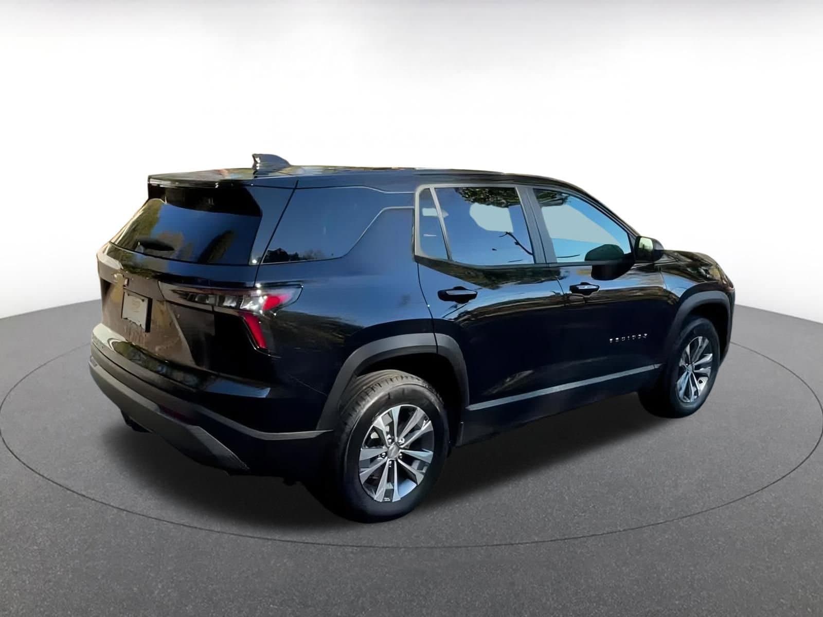 Thumbnail: 2025 Chevrolet Equinox - 15