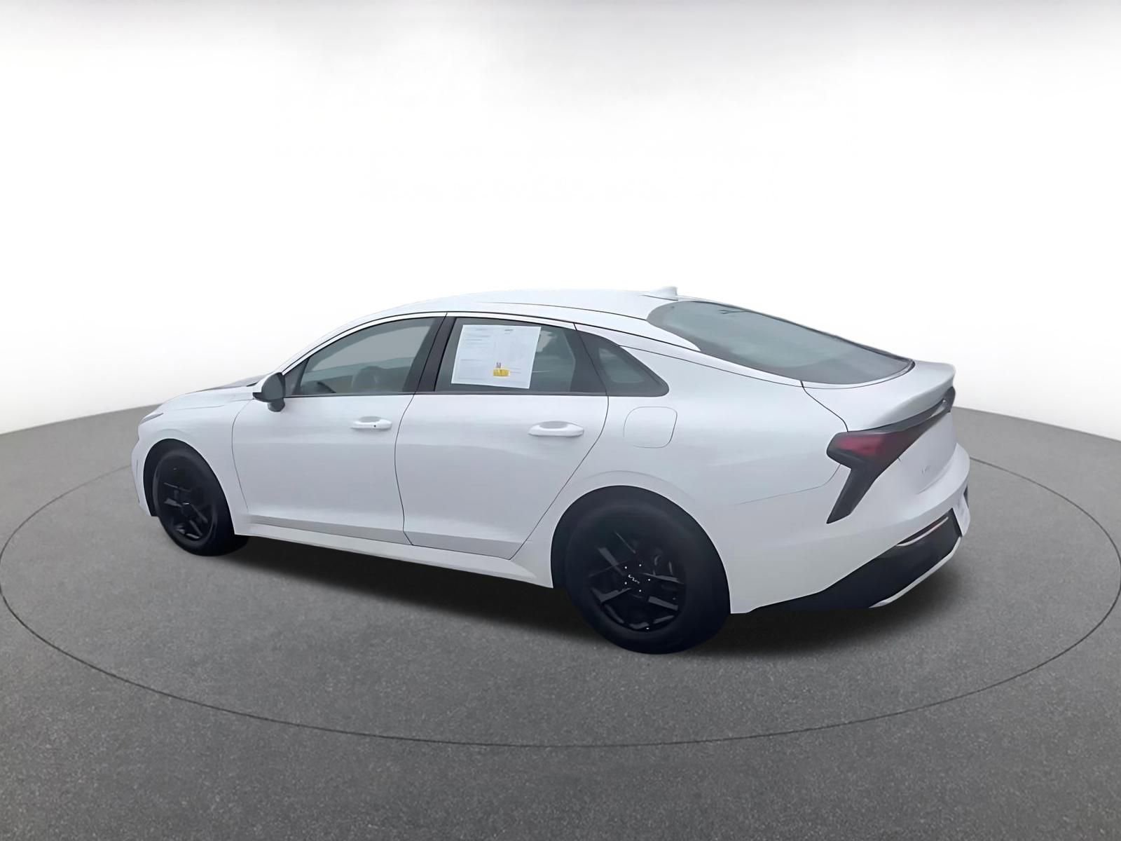 Thumbnail: 2025 Kia K5 - 12