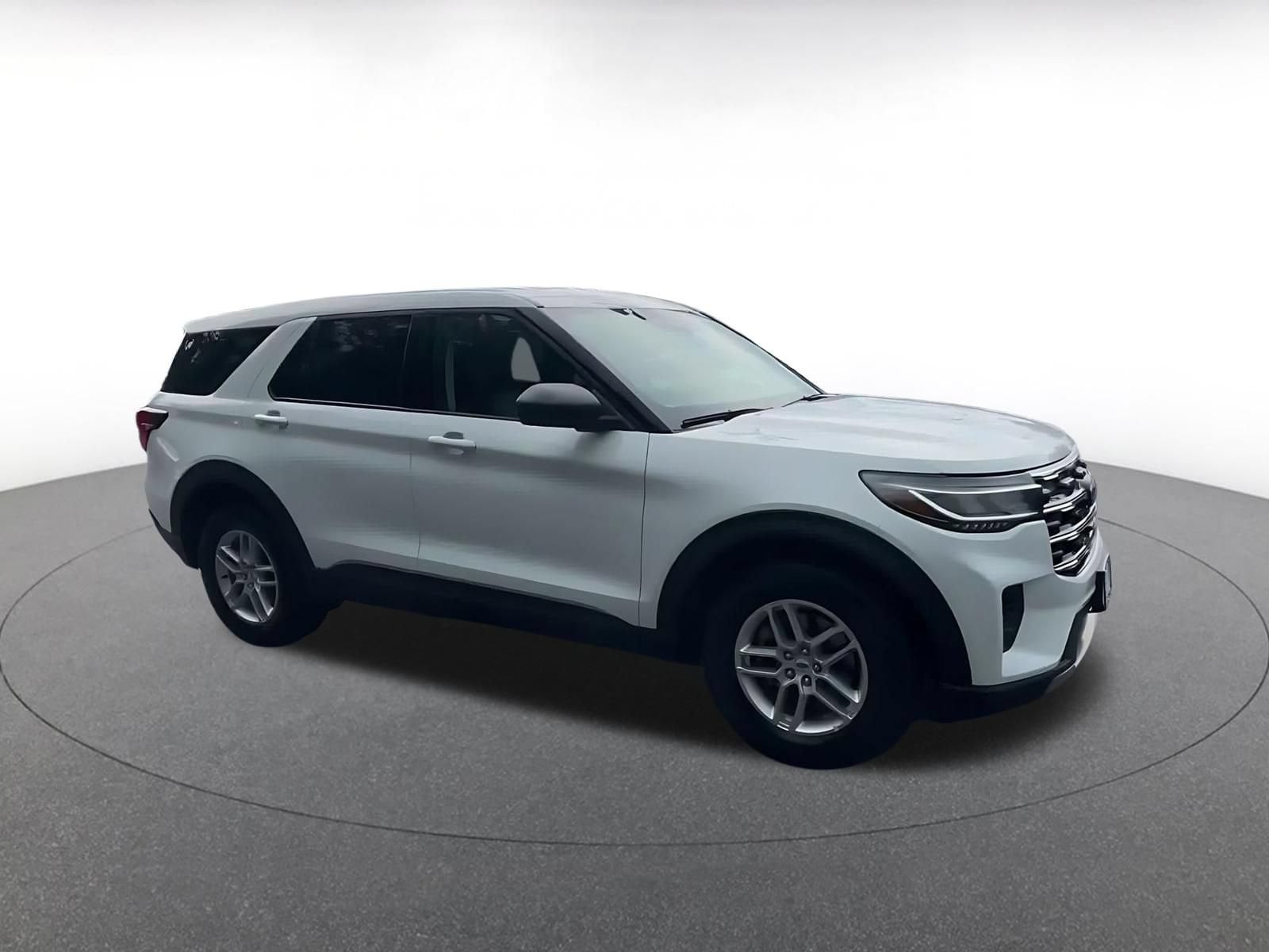 Thumbnail: 2026 Ford Explorer - 2