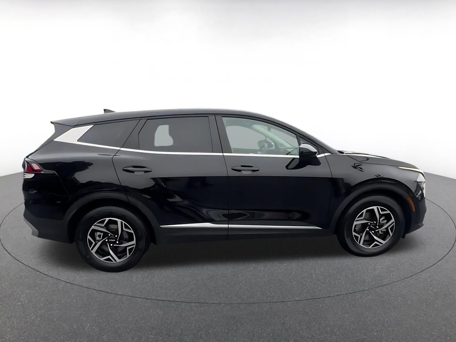 Thumbnail: 2025 Kia Sportage - 16