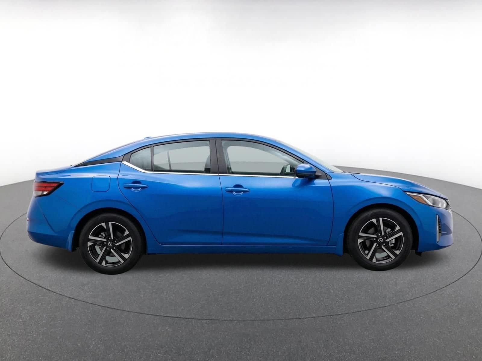 Thumbnail: 2025 Nissan Sentra - 9