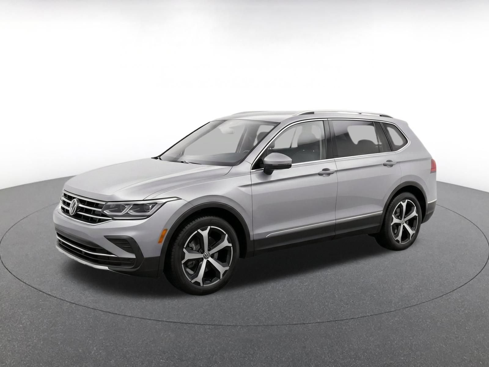 Thumbnail: 2026 Volkswagen Tiguan - 3
