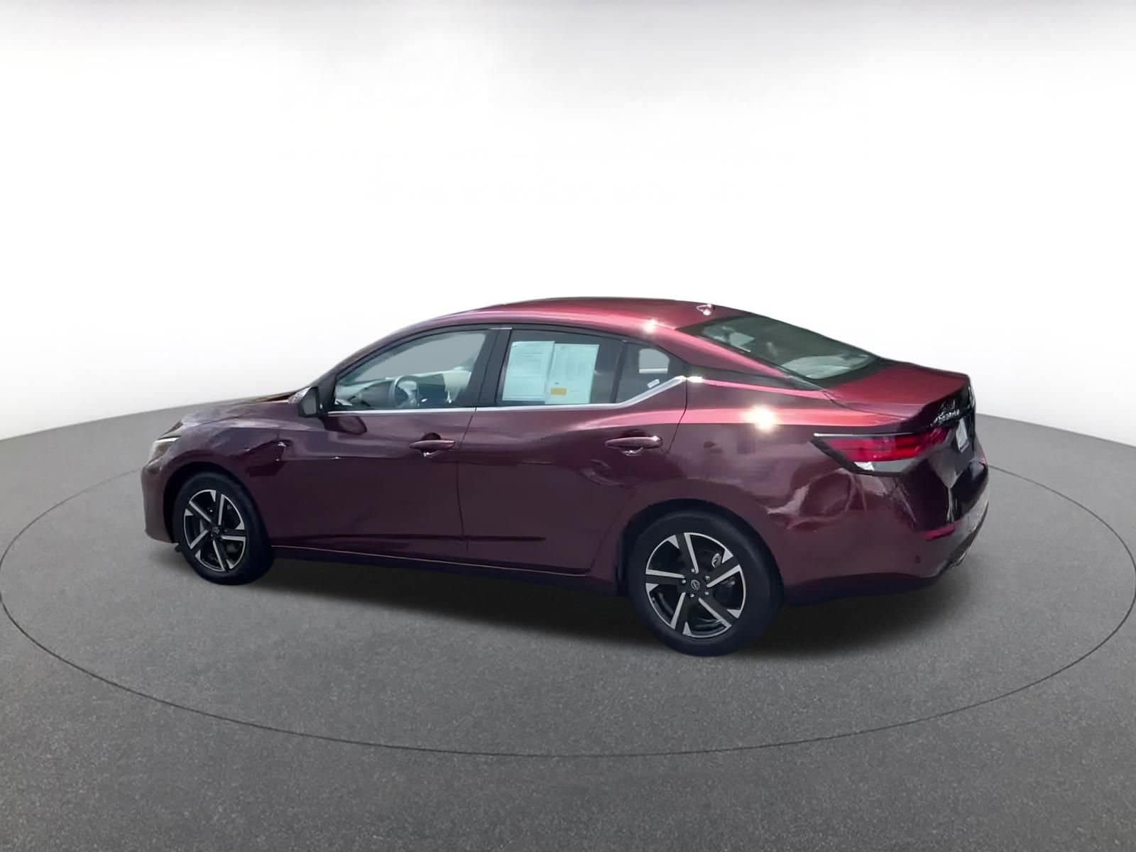 Thumbnail: 2024 Nissan Sentra - 10