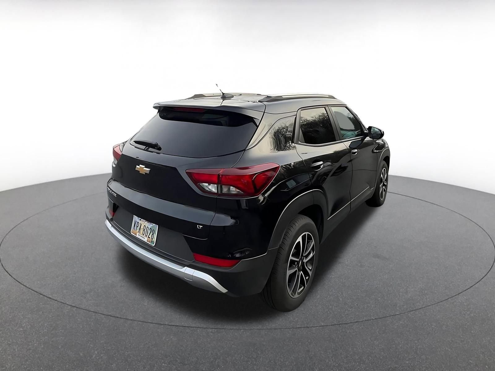 Thumbnail: 2025 Toyota Corolla - 9