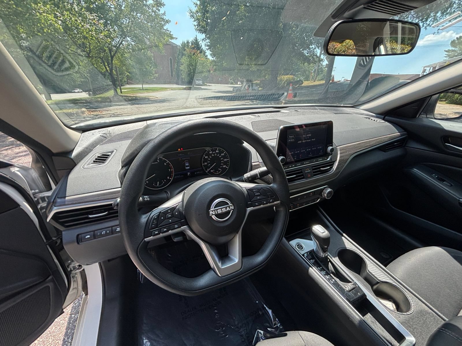 Thumbnail: 2025 Nissan Altima - 32