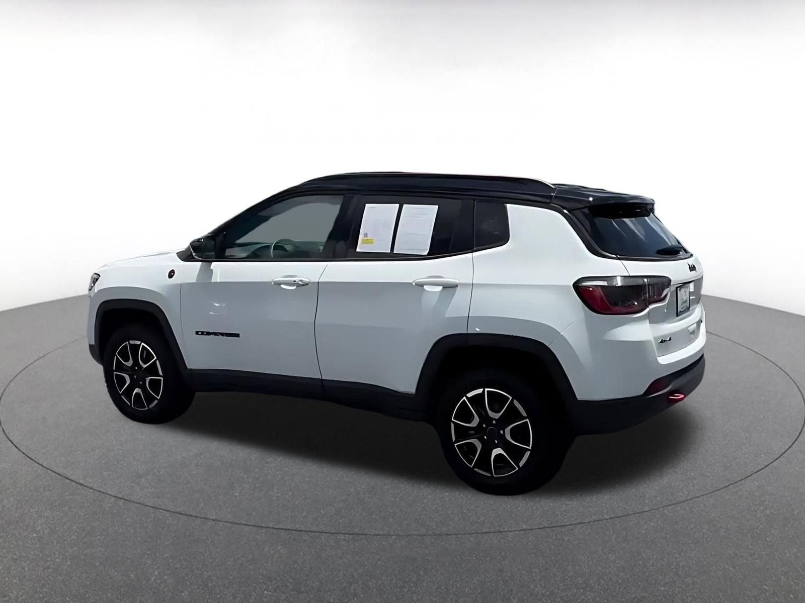 Thumbnail: 2025 Jeep Compass - 8