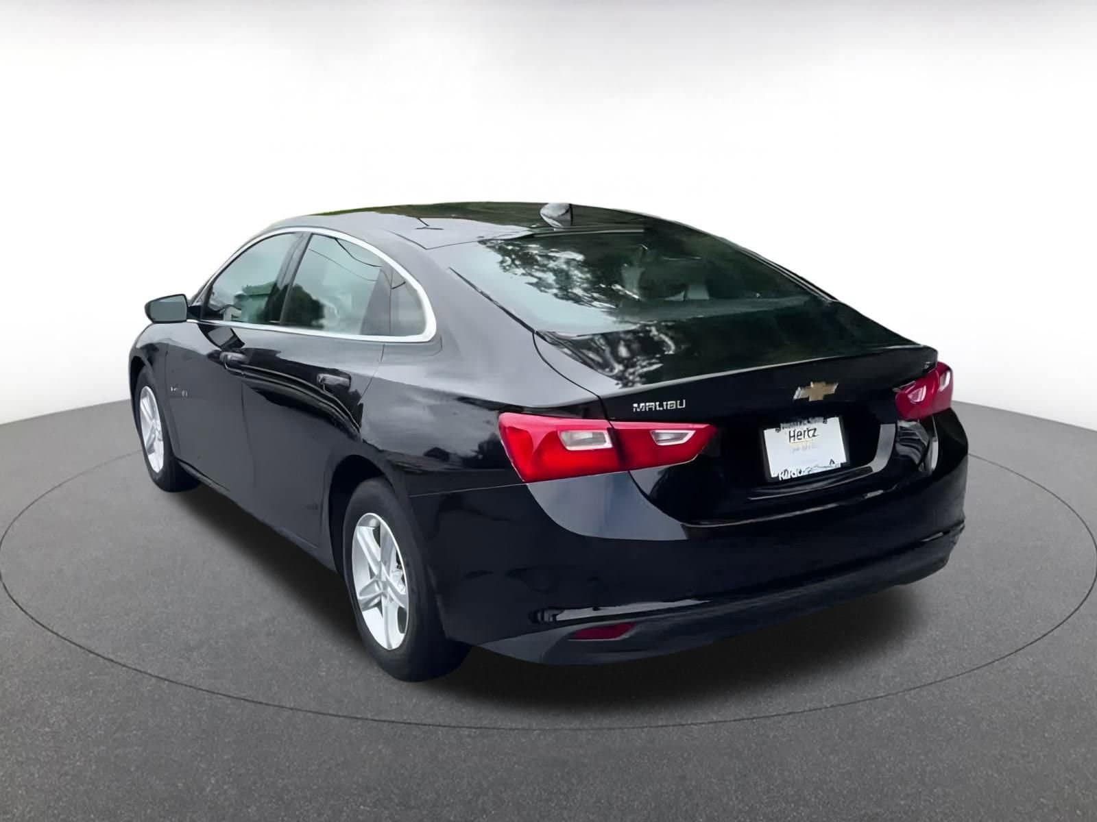 Thumbnail: 2024 Chevrolet Malibu - 10