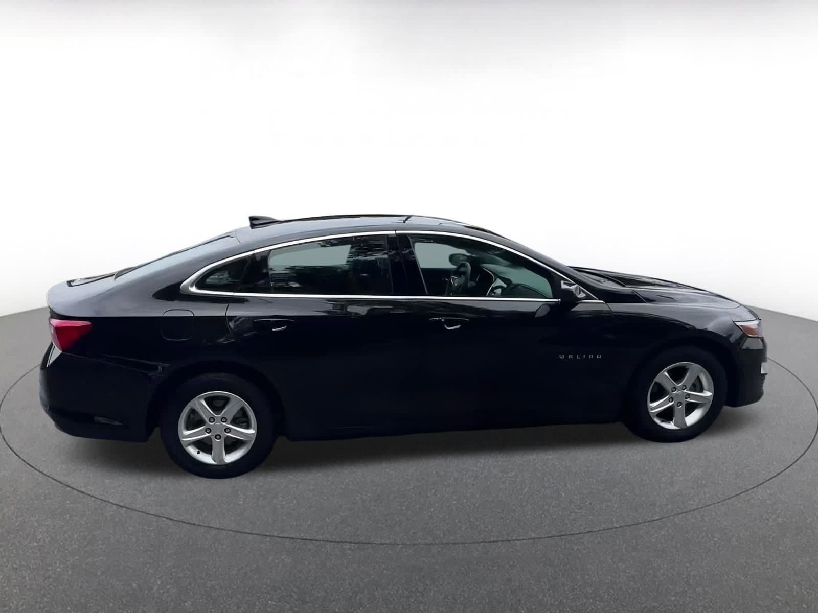 Thumbnail: 2024 Chevrolet Malibu - 16