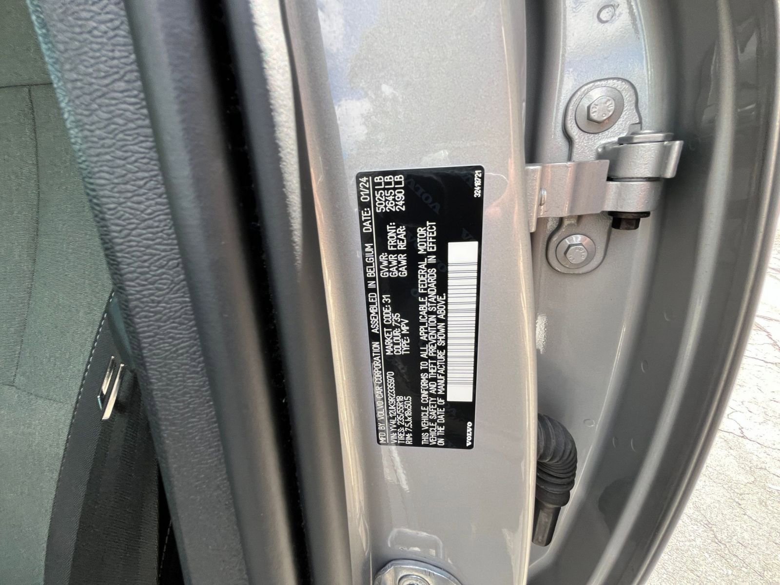 Thumbnail: 2024 Volvo XC40 - 35