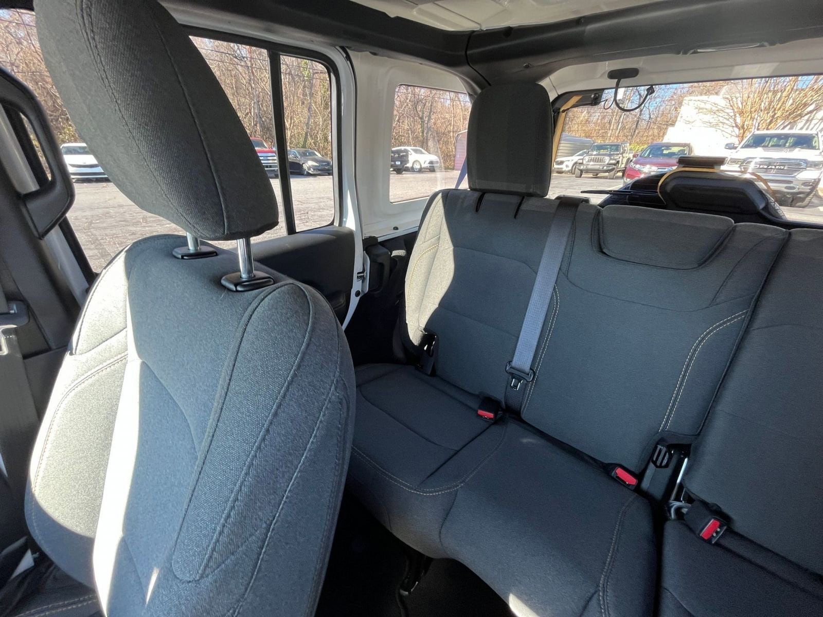 Thumbnail: 2025 Jeep Wrangler - 33