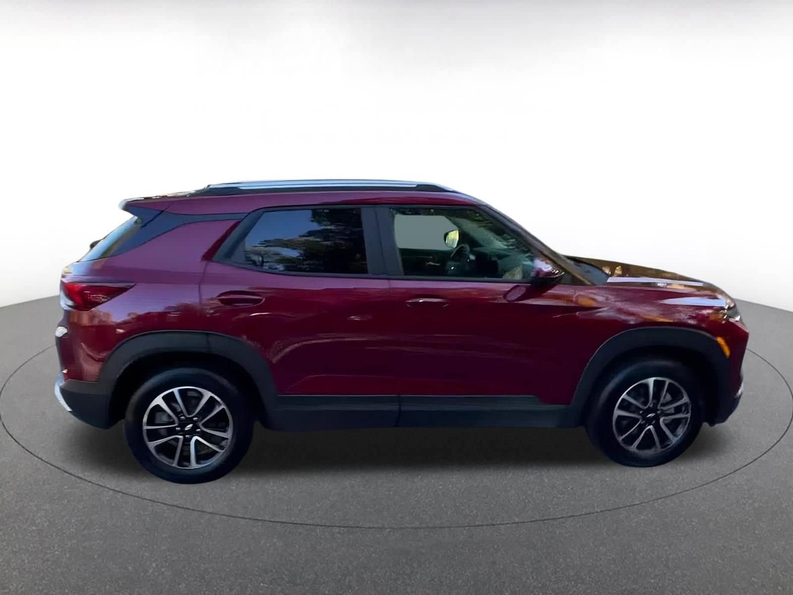 Thumbnail: 2025 Chevrolet TrailBlazer - 16