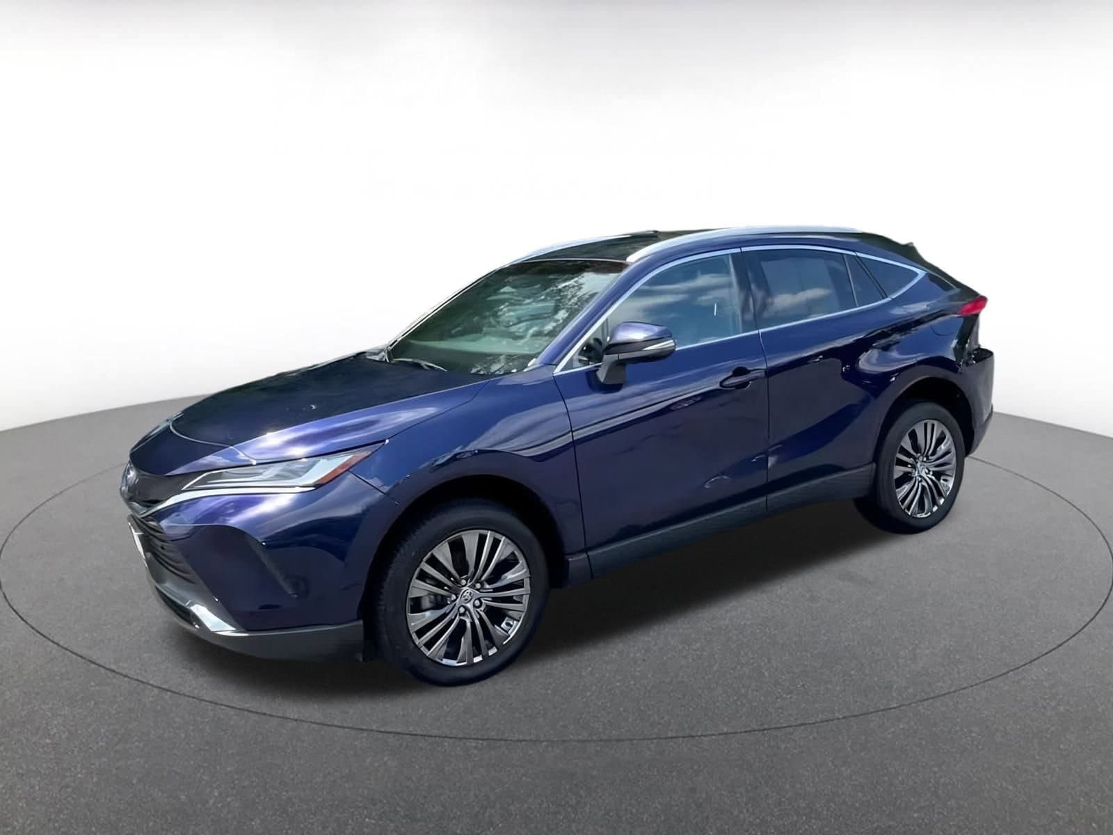 Thumbnail: 2023 Toyota Venza - 8