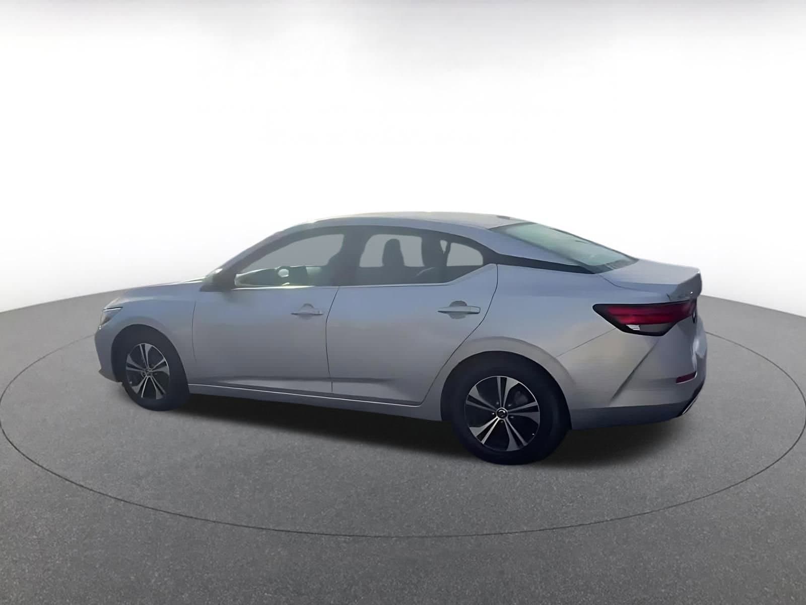 Thumbnail: 2023 Nissan Sentra - 10