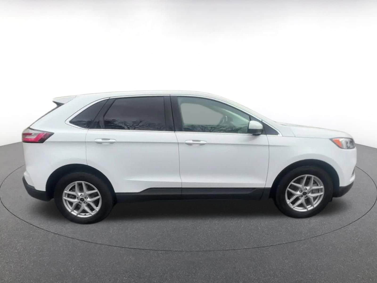 Thumbnail: 2024 Ford Edge - 16