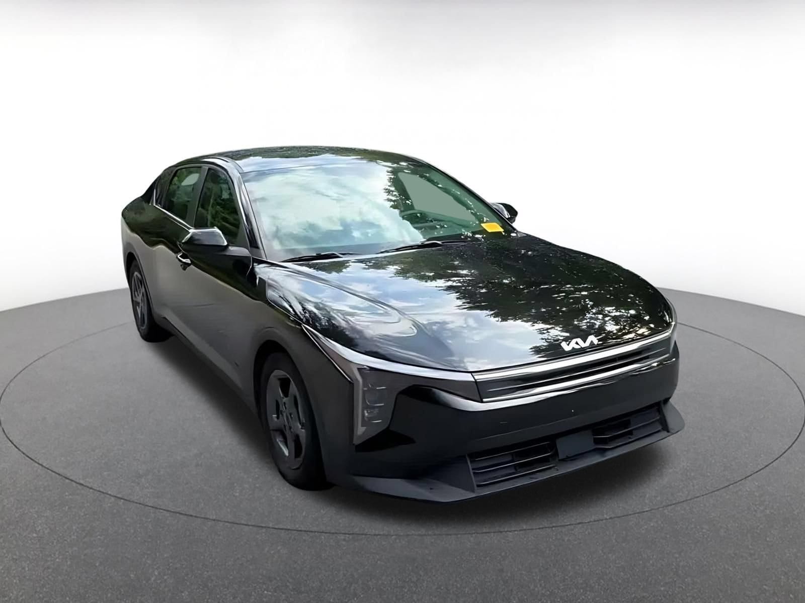 Thumbnail: 2026 Kia K4 - 3