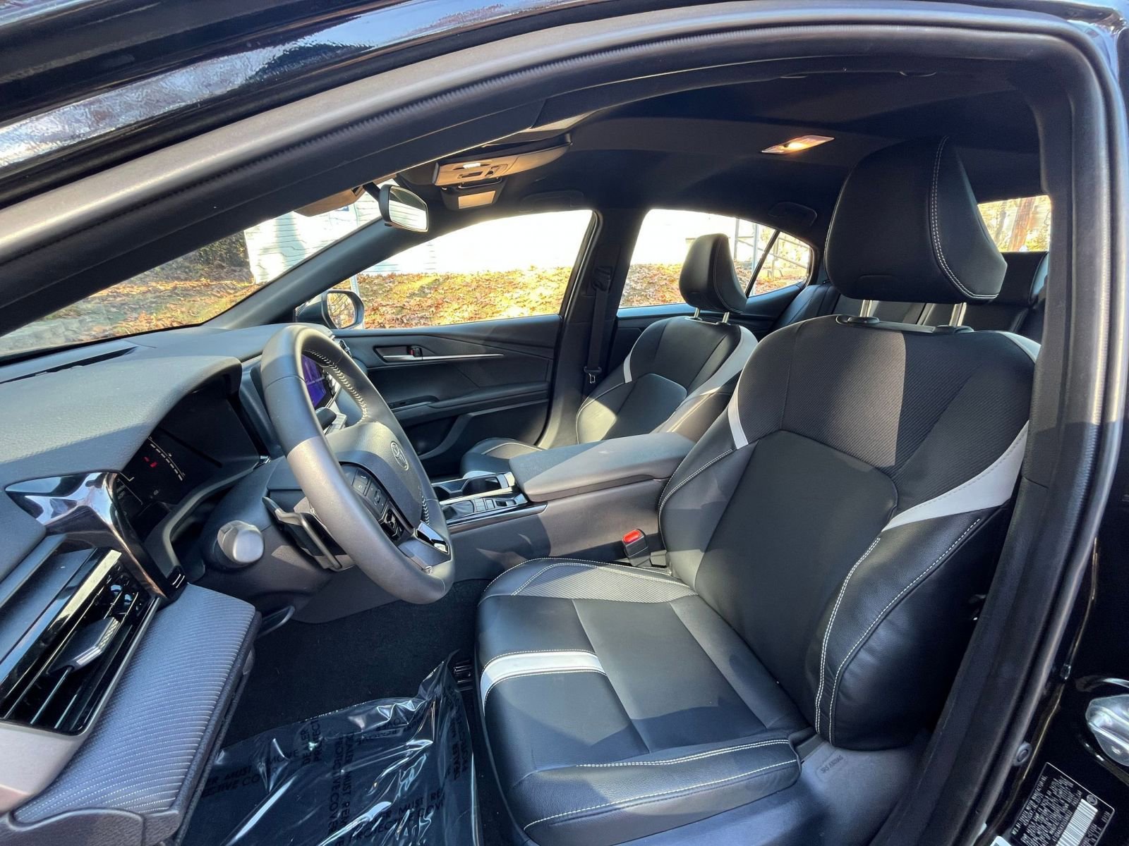 Thumbnail: 2025 Toyota Camry - 32