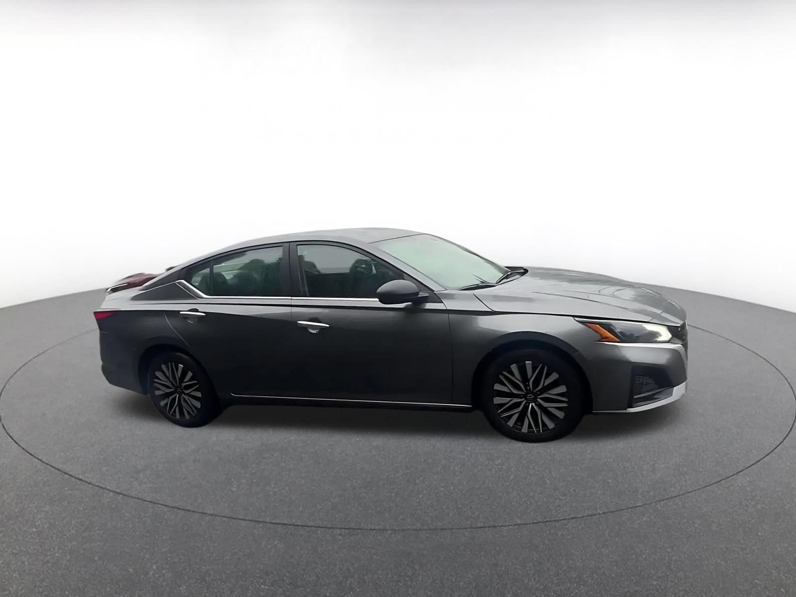 Thumbnail: 2025 Nissan Altima - 2