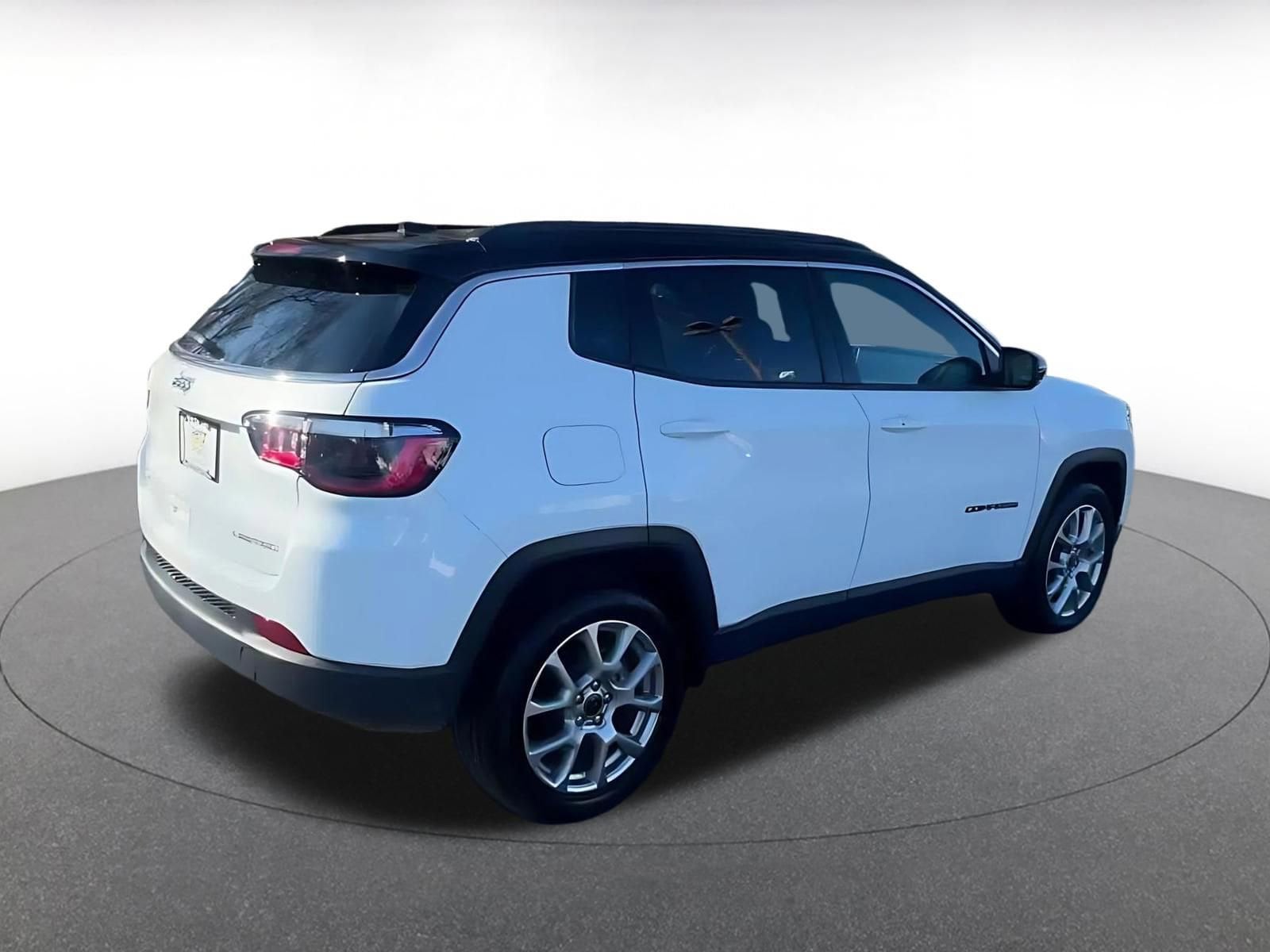 Thumbnail: 2025 Jeep Compass - 14