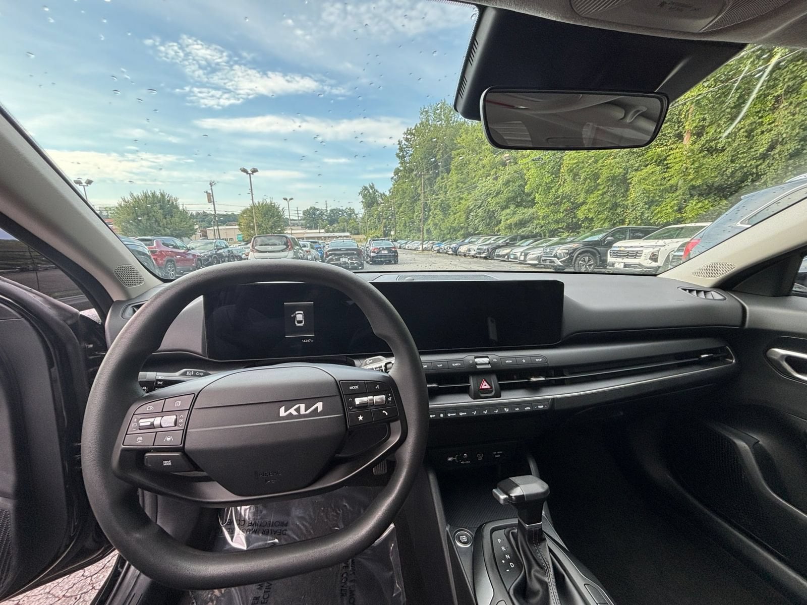 Thumbnail: 2026 Kia K4 - 28