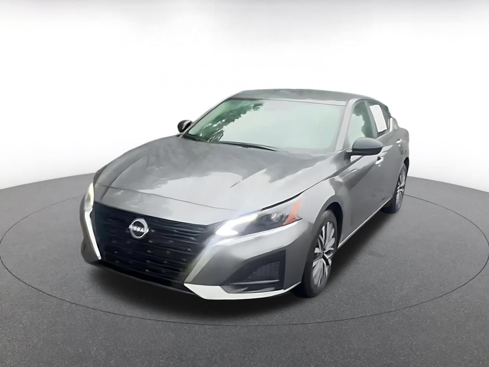Thumbnail: 2025 Nissan Altima - 7