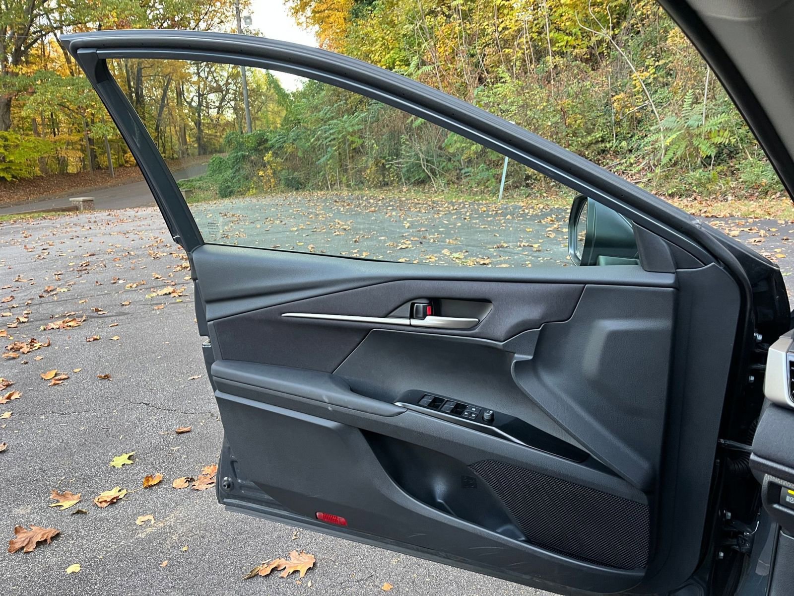 Thumbnail: 2025 Toyota Camry - 18