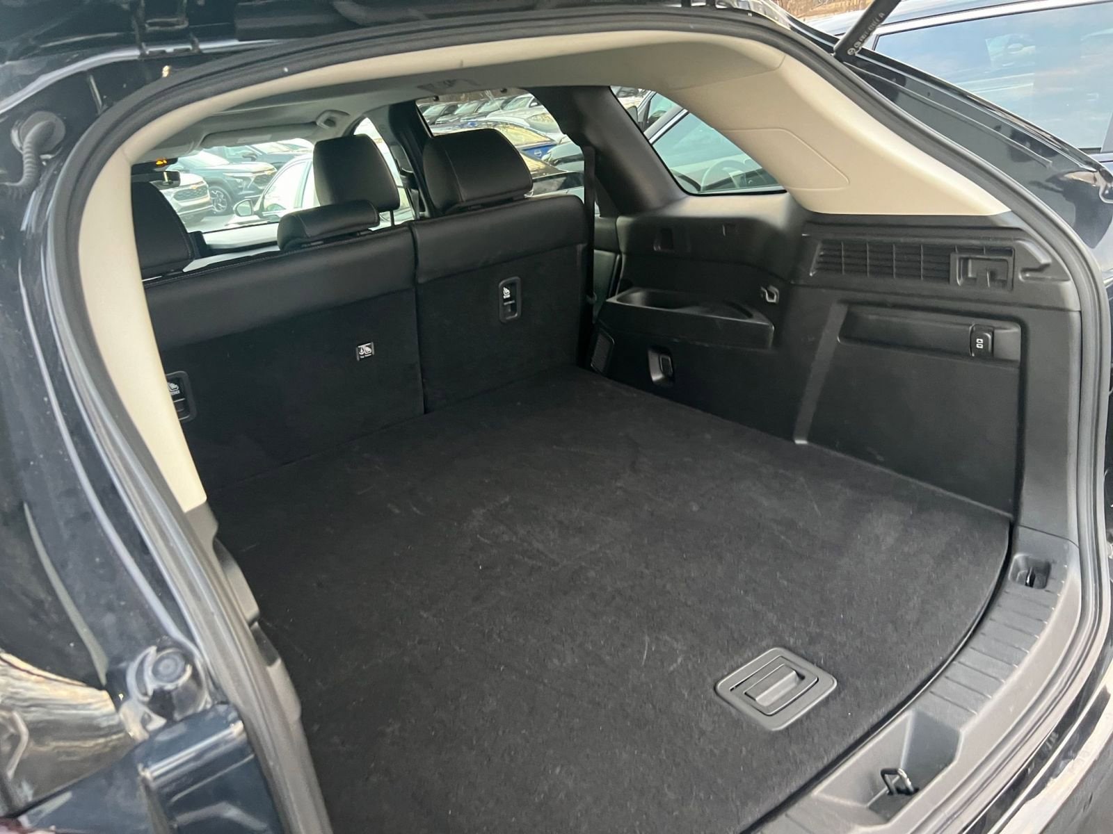 Thumbnail: 2025 Mazda CX-70 - 24