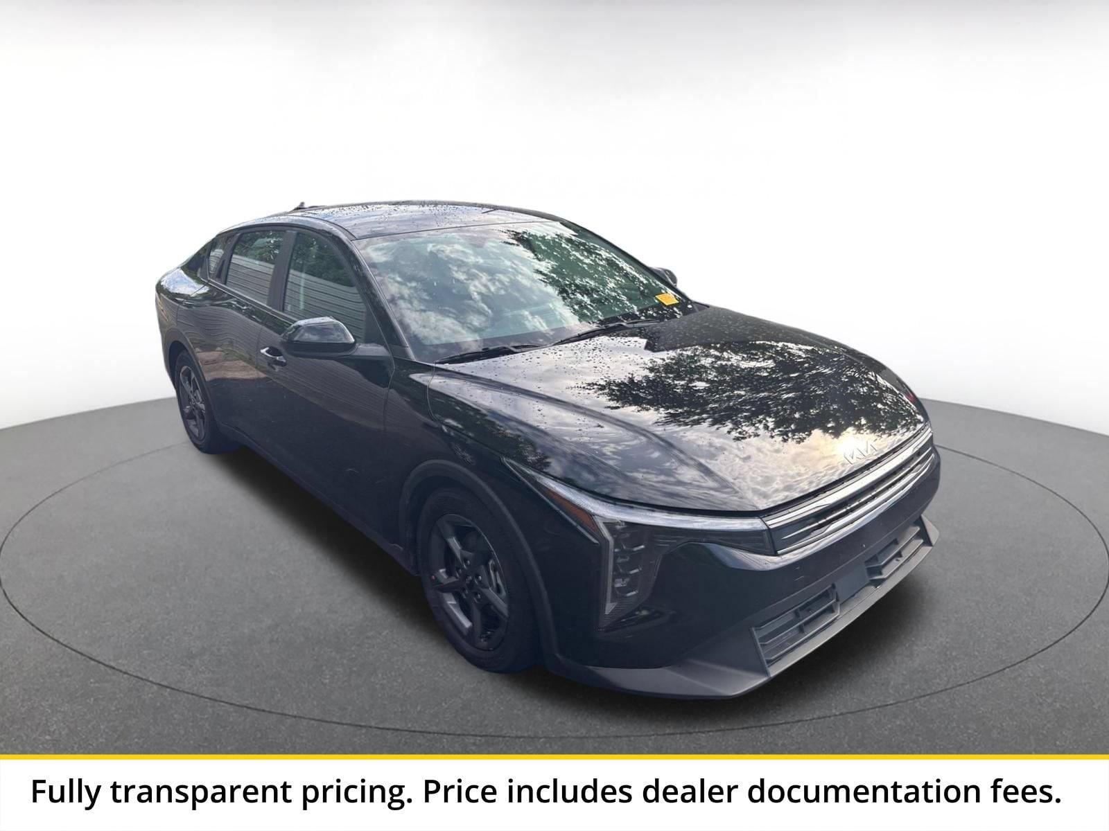 Thumbnail: 2026 Kia K4 - 1