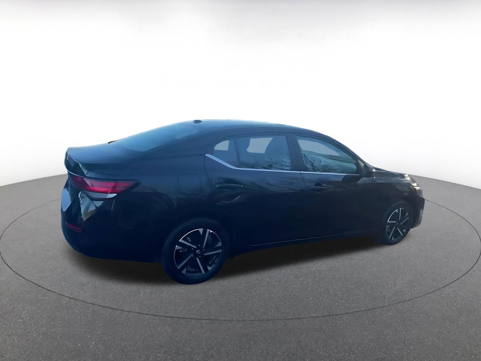 Thumbnail: 2025 Nissan Sentra - 14