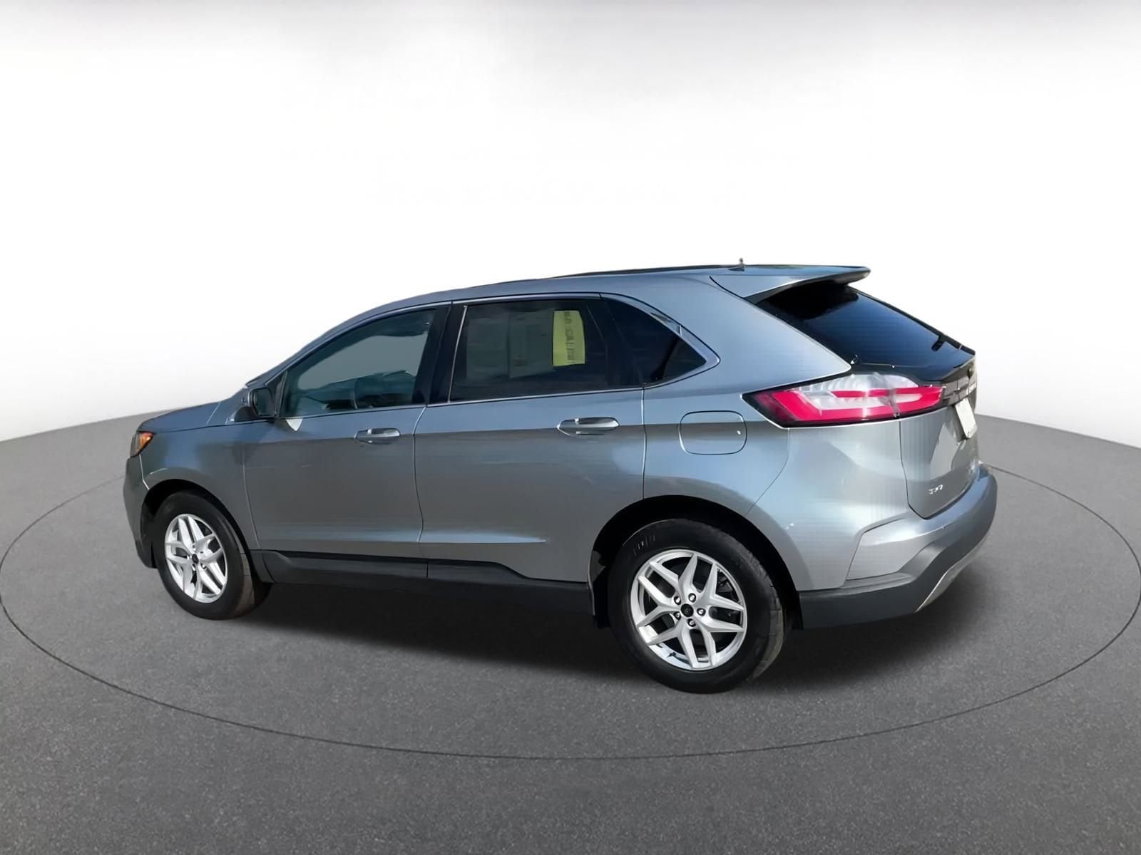 Thumbnail: 2024 Ford Edge - 10