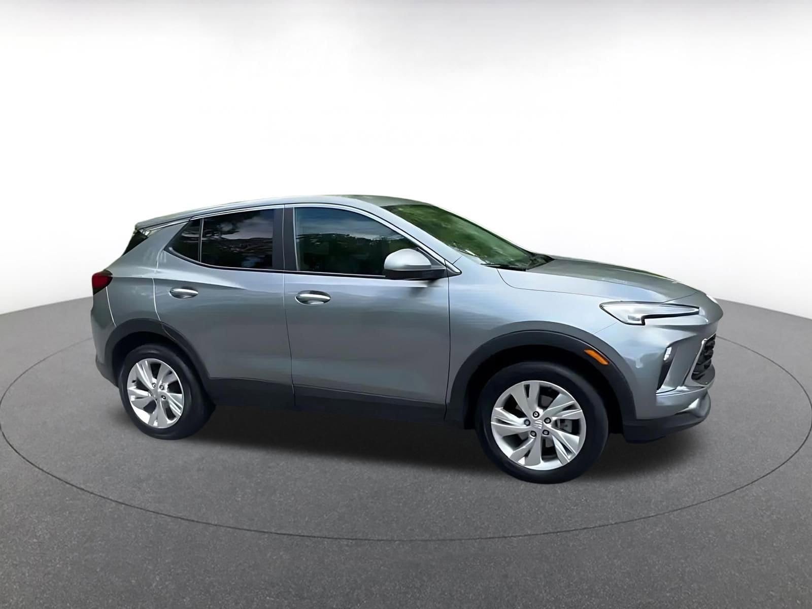 Thumbnail: 2025 Buick Encore GX - 2