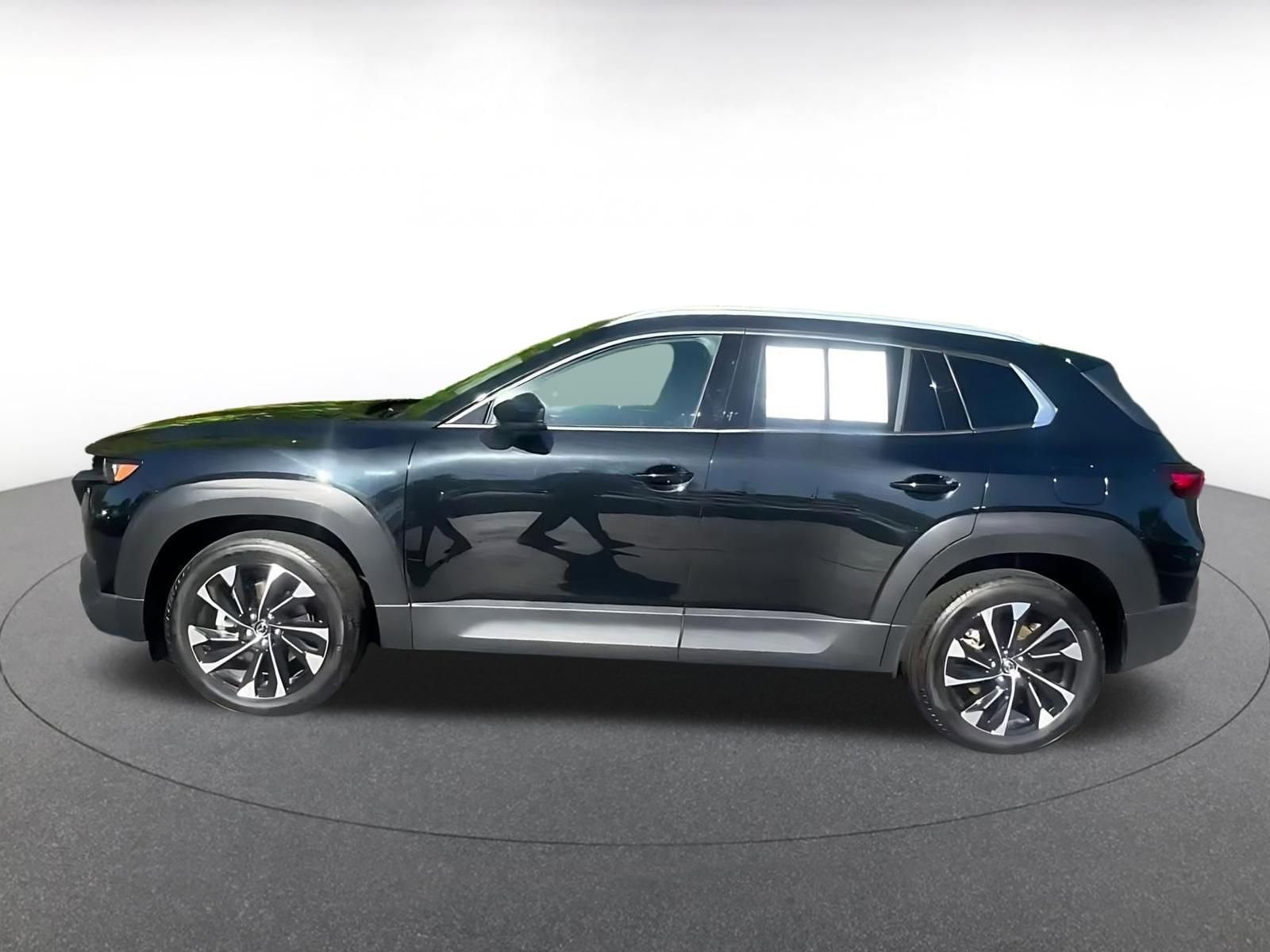 Thumbnail: 2025 Mazda CX-50 - 9