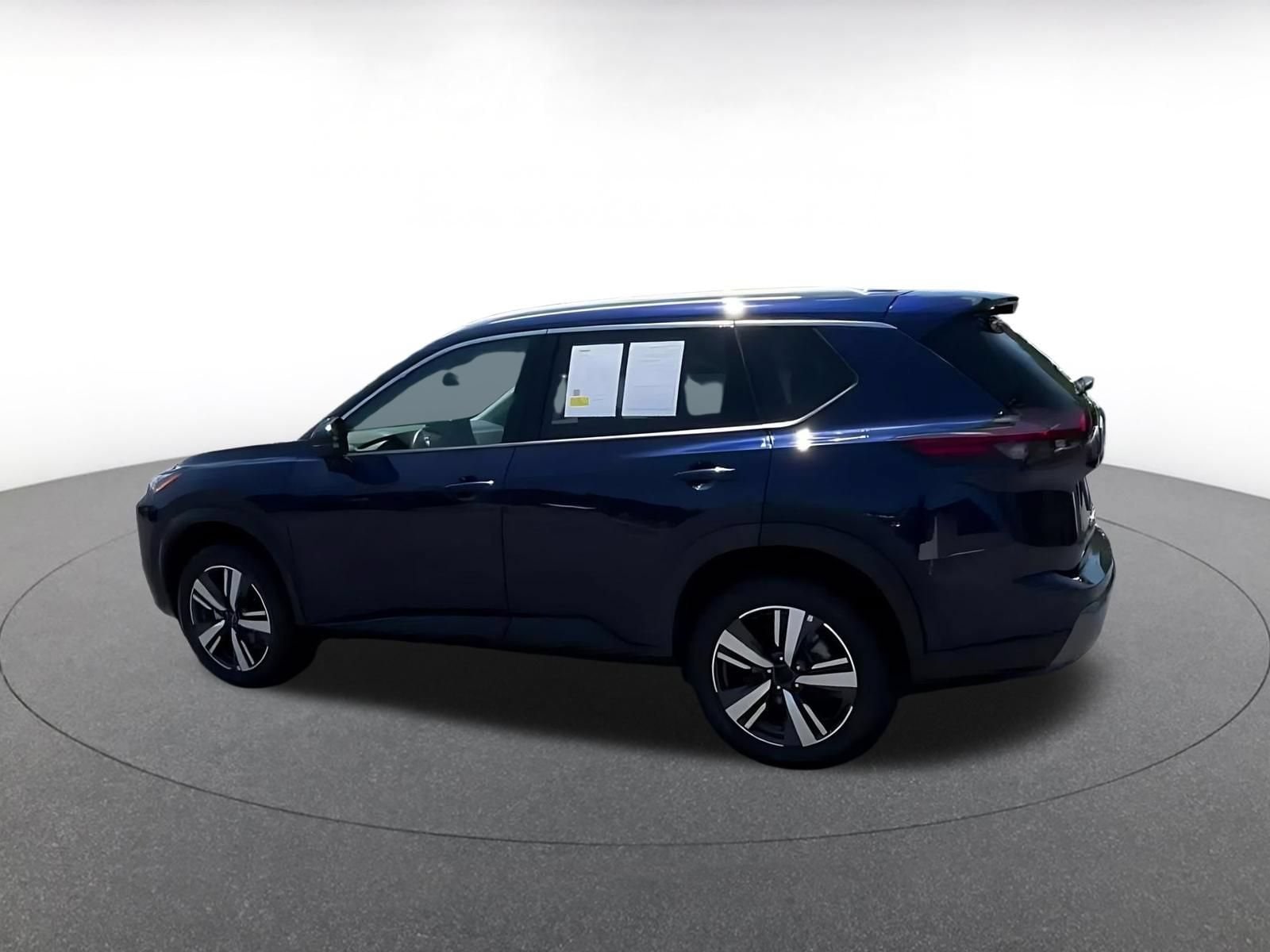 Thumbnail: 2026 Nissan Rogue - 10