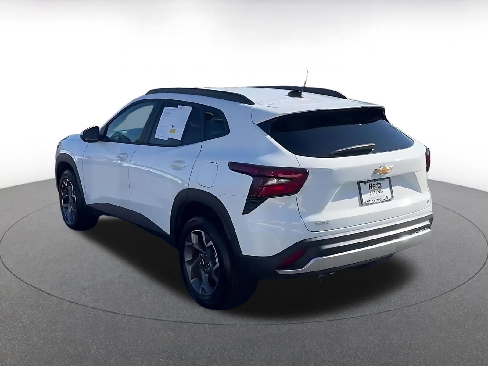 Thumbnail: 2025 Chevrolet Trax - 11