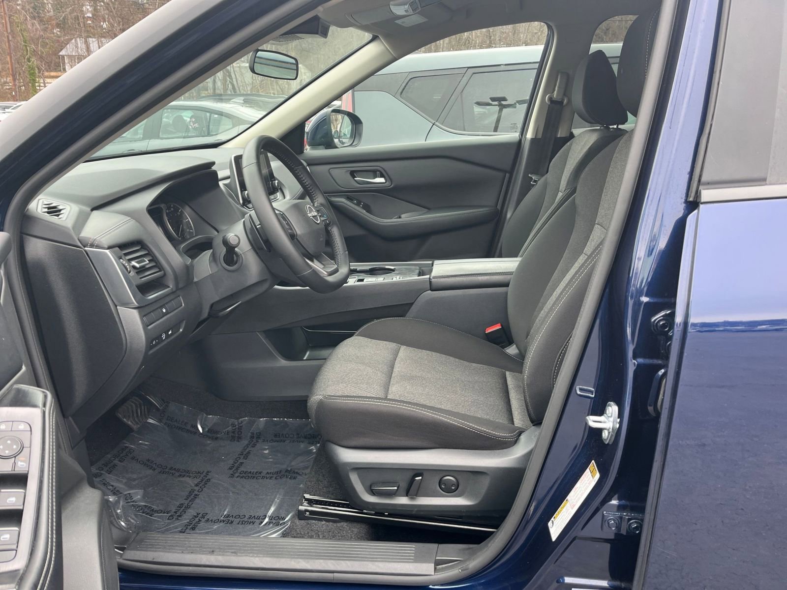 Thumbnail: 2025 Nissan Rogue - 23