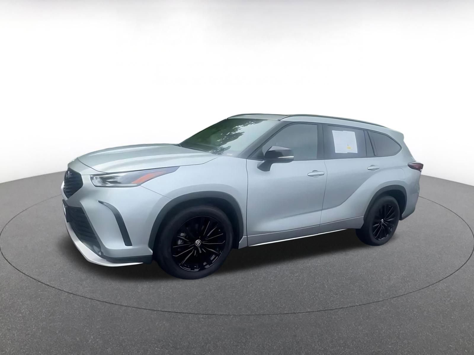 Thumbnail: 2025 Toyota Highlander - 8